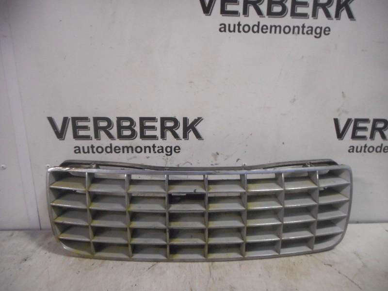 CALANDRE Opel Senator B (01-1987/12-1996) (90247502), Utilisé, Opel