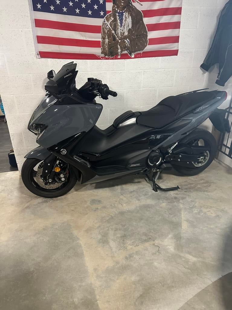 Techmax 560 staatsshowroom, Motoren, Particulier, Scooter, Handvatverwarming