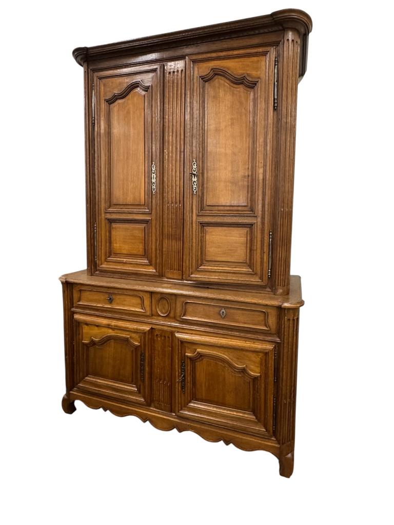 Meuble de buffet ancien de style Louis X de 255 cm de haut, Envoi