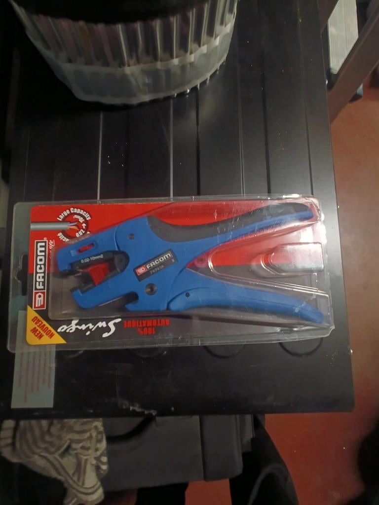 Facom  striptang, Ophalen