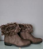 Botjes NIEUWSTAAT, Ophalen of Verzenden, Zo goed als nieuw