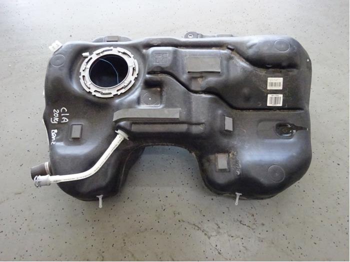 Tank van een Mercedes CLA, Gebruikt, -, Ophalen of Verzenden, -