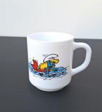 Vintage mok Arcopal smurfen Peyo 1984, Verzamelen, Ophalen of Verzenden, Smurfen
