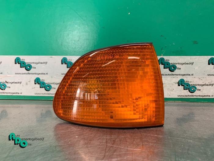 Richtingaanwijzer rechts van een BMW 7-Serie (7-Serie 94-), Auto-onderdelen, Verlichting, BMW, Gebruikt, 3 maanden garantie, Ophalen of Verzenden