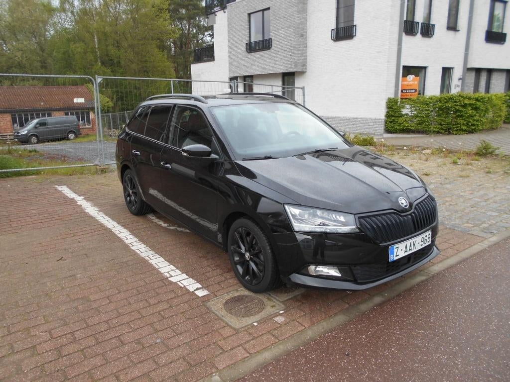 FABIA COMBI 1.0 TSI AUTOMAAT 2021 CARPLAY ANDROID GARANTIE, Euro 6, Zwart, 999 cc, Fabia
