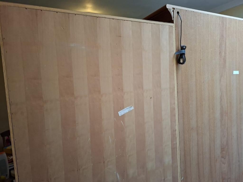 Salle à manger en chaîne massif en  parfait état