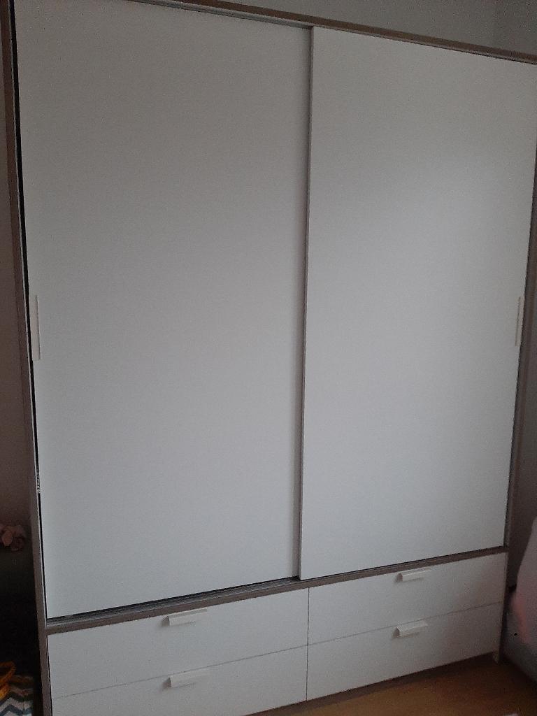 armoire Trysil (Ikea), Maison & Meubles, Armoires | Penderies & Garde-robes, 100 à 150 cm, Enlèvement, Utilisé, 200 cm ou plus