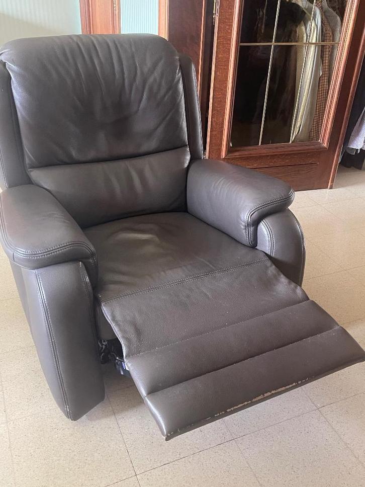 Leder relax zetel, Maison & Meubles, Fauteuils, Utilisé, Cuir, 75 à 100 cm, Enlèvement