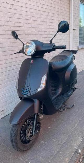 Scooter gts toscana 50cc, Fietsen en Brommers, Scooters | Overige merken, Gebruikt, Klasse A (25 km/u), Benzine, Ophalen