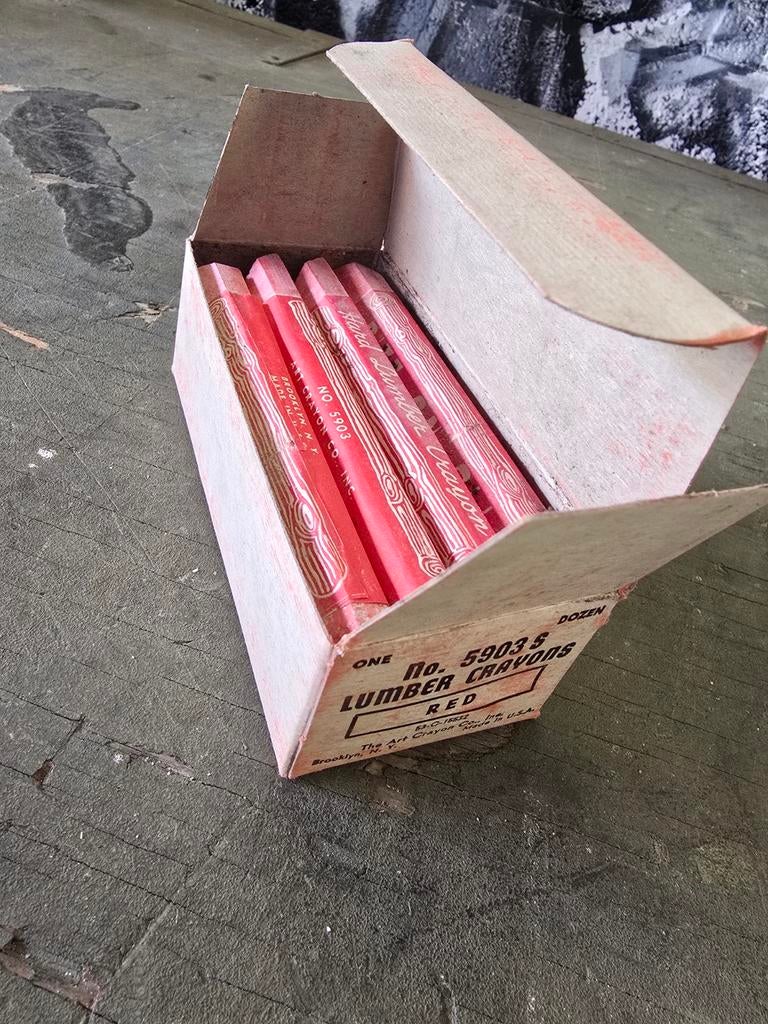 WWII US full box lumber crayons RED, Ophalen of Verzenden