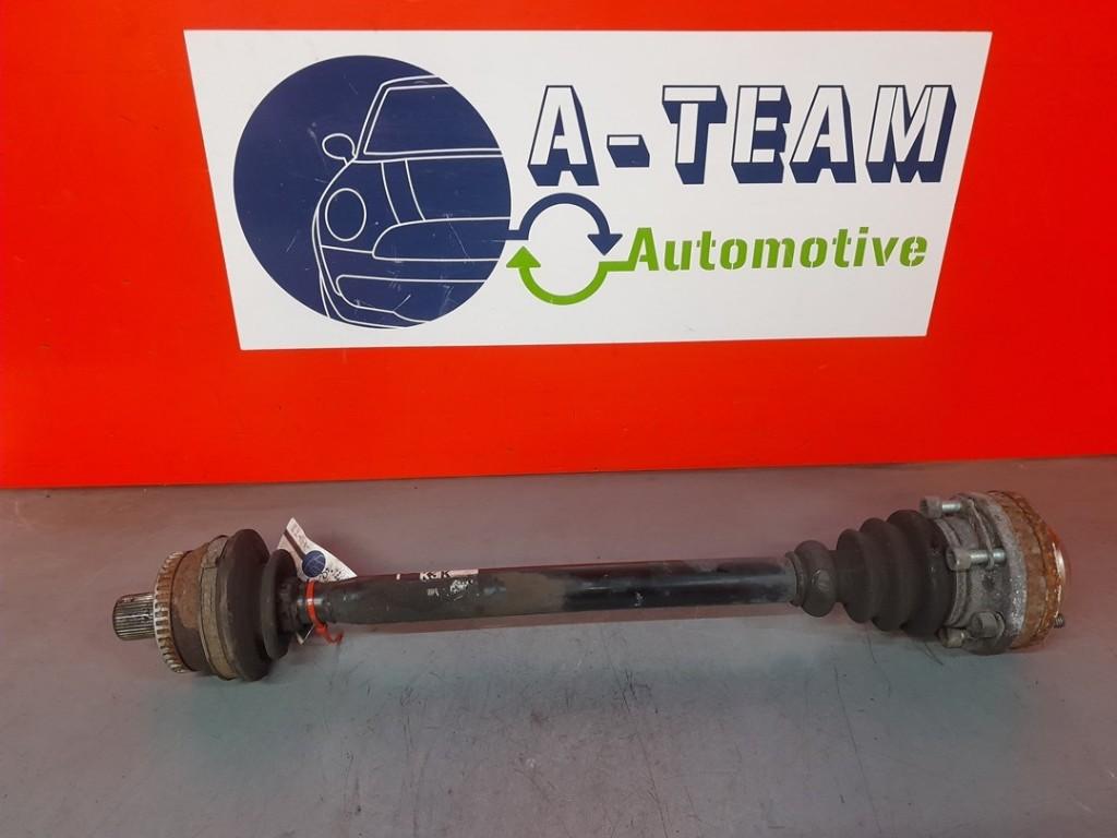 AANDRIJFAS RECHTS ACHTER ABS A4 Avant (B7) (8E0501203S), Gebruikt, Audi