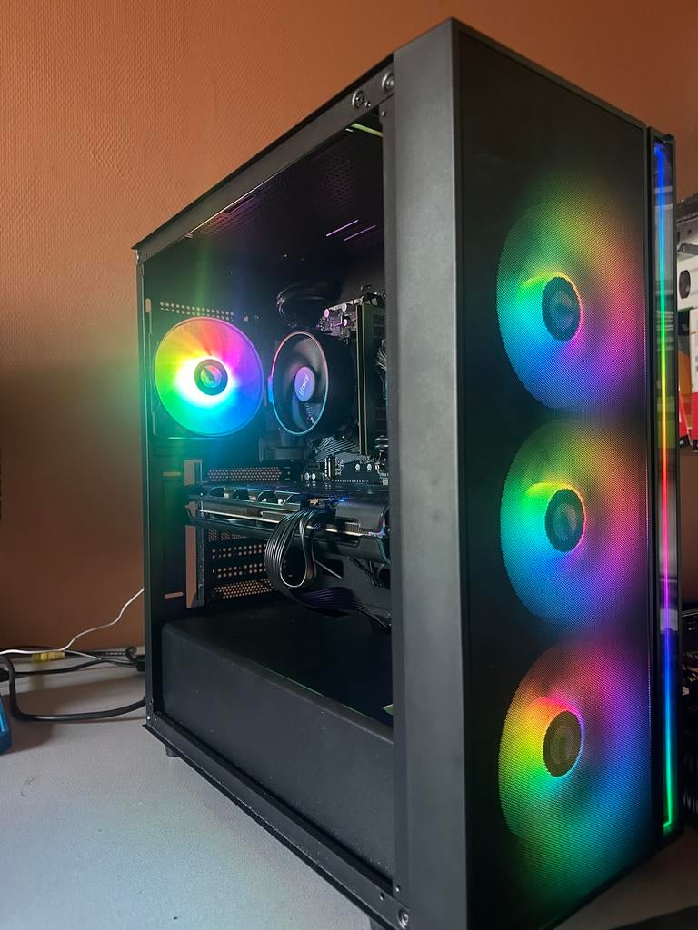 RX 5700 XT Gaming PC RYZEN 5 3600, Computers en Software, Desktop Pc's, Zo goed als nieuw, 3 tot 4 Ghz, SSD, 16 GB, Met videokaart