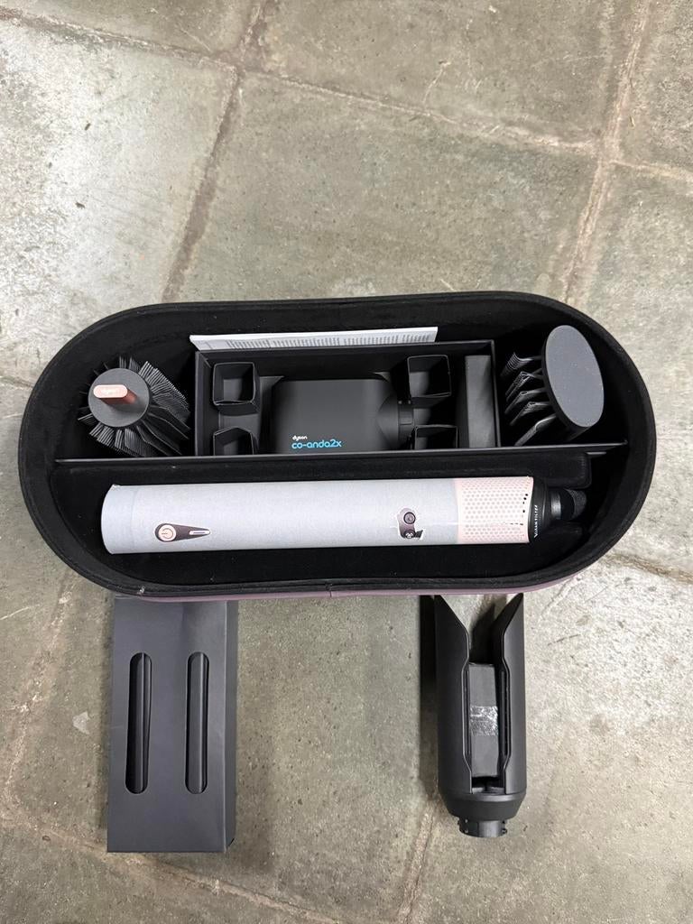Gloednieuwe Dyson Airwrap Co-anda2x Straight + Wavy, Electroménager, Équipement de Soins personnels, Enlèvement