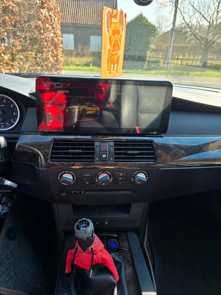 BMW E60 2.2 LPG, Autos, BMW, Particulier, Série 5, LPG, Euro 4, Berline, 4 portes, Boîte manuelle, Argent ou Gris, Noir, Cuir