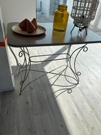 TABLE ASPECT FER FORGÉ, Enlèvement