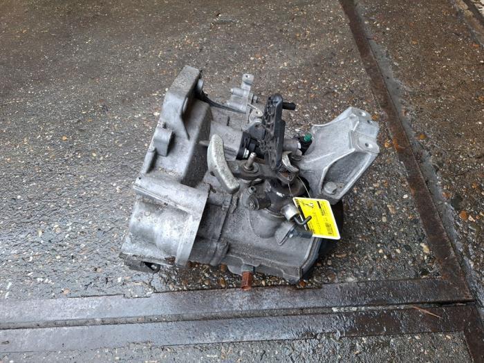 Versnellingsbak van een Volkswagen Polo, Auto-onderdelen, Transmissie en Toebehoren, Volkswagen, Gebruikt, 3 maanden garantie