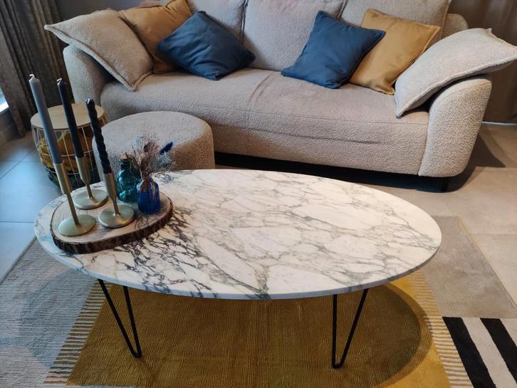 Table basse en marbre unique, Maison & Meubles, Tables | Tables de salon, Enlèvement