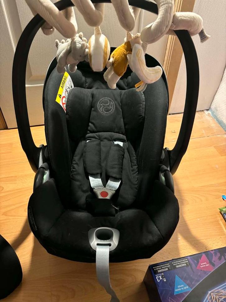 Siège auto Cybex Cloud T i-size Black, Enfants & Bébés, Sièges auto, Comme neuf, Enlèvement