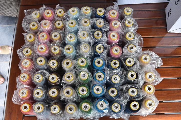 Gutermann Mara 220 zeer fijn lockgaren, Hobby en Vrije tijd, Naaien en Fournituren, Nieuw, Garen of Naald(en), Ophalen of Verzenden