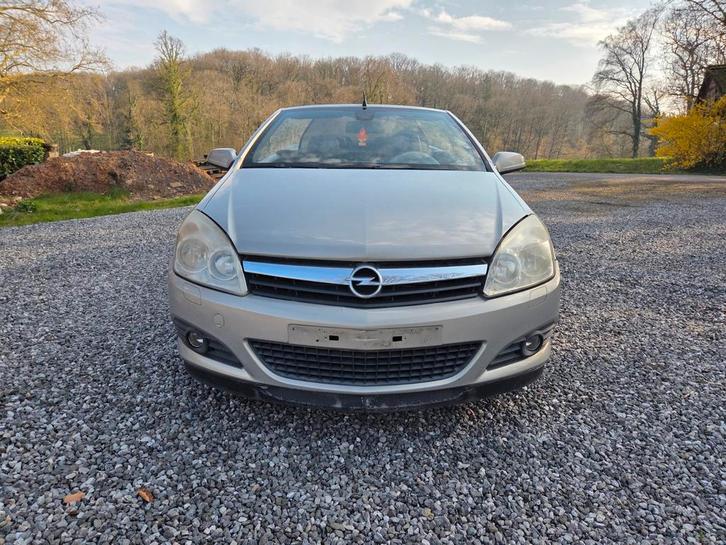 Opel Astra Twintop /// 1900 Cdti 150cv......2009..///, Auto's, Opel, Particulier, Astra, ABS, Adaptive Cruise Control, Airbags