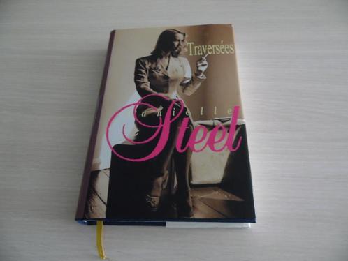 TRAVERSÉES           DANIELLE STEEL, Boeken, Romans, Zo goed als nieuw, Amerika, Ophalen of Verzenden