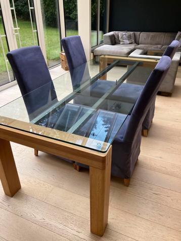 Tafel 230x90cm + bijhorende salontafel 65x65 beschikbaar voor biedingen