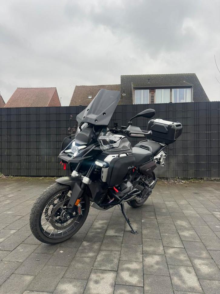 BMW R 1300 GS Adventure Triple Black  Dealeronderhouden, Motoren, Motoren | BMW, Particulier, ABS, Cardan-aandrijving, Cruise Control