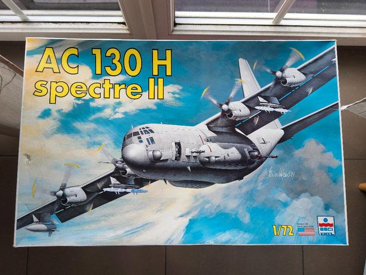 AC130H Spectre II 1/72 Esci + Extras, Hobby & Loisirs créatifs, Modélisme | Avions & Hélicoptères, Comme neuf, Avion, 1:72 à 1:144