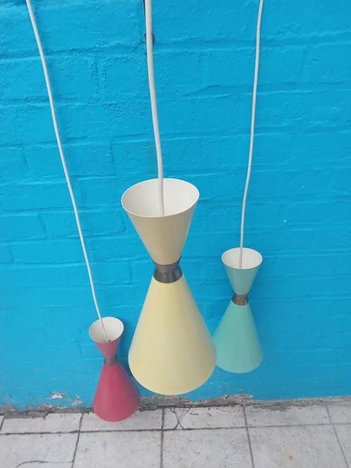 Diabolo Tricolor hanglamp uit de jaren 50, Antiek en Kunst, Antiek | Keramiek en Aardewerk, Ophalen