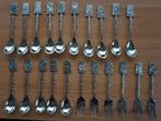 Cuillères (15) + fourchettes (6) vintage avec emblème villes, Enlèvement ou Envoi, Comme neuf, Métal, Couverts