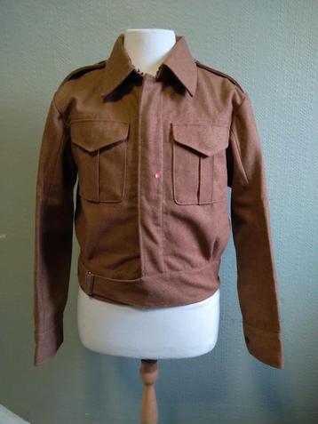 Nieuw repro P37 BD + broek M beschikbaar voor biedingen