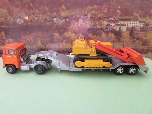 SAMMELL TRACTOR EN TRANSPORtER MET CATERPILLAR TRAWCAVATOR,, Hobby en Vrije tijd, Modelauto's | 1:43, Gebruikt, Bus of Vrachtwagen