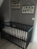 Zwart ledikant te koop, Kinderen en Baby's, Babywiegjes en Ledikanten, Ophalen, Zo goed als nieuw, Ledikant
