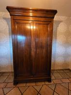 Mooie halkast-kledingkast, Ophalen