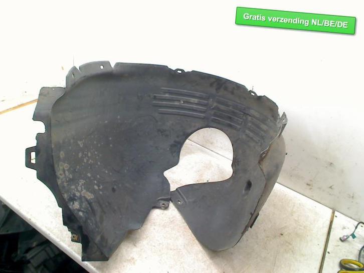 BINNENSPATSCHERM RECHTS VOOR Golf VII Variant (AUVV), Auto-onderdelen, Carrosserie, Spatbord, Volkswagen, Voor, Rechts, Gebruikt