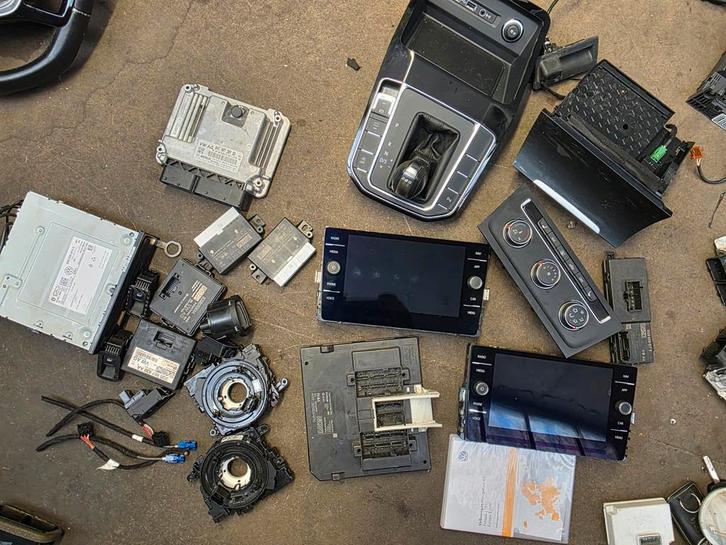 Pièces golf 7, Auto-onderdelen, Elektronica en Kabels, Volkswagen, Gebruikt, Ophalen