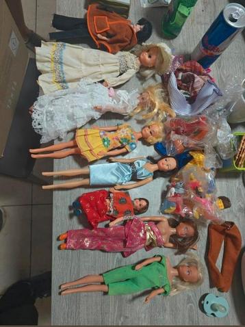 Barbie poppen jaren 70

 beschikbaar voor biedingen