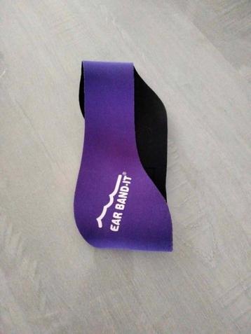ear band neopreen paars maat L  / oorband zwemmen beschikbaar voor biedingen