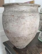 Archeologie: Gallo-Romeinse keramische vaas, Ophalen