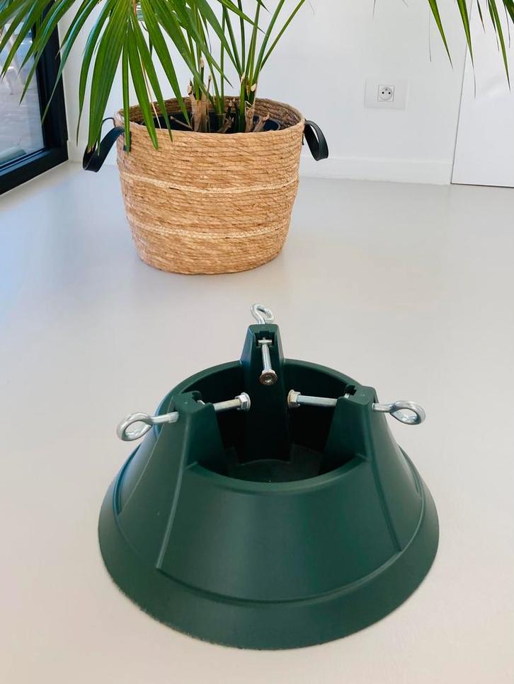 Kerstboomstandaard diameter 39 cm voor 14 cm stamdikte, Diversen, Kerst, Zo goed als nieuw, Ophalen