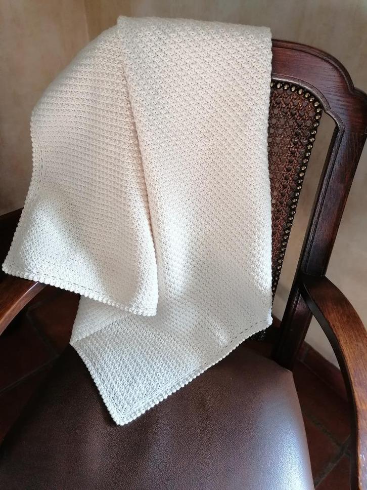Ecru gehaakte wikkeldoek voor baby. NIEUW !, Hobby en Vrije tijd, Breien en Haken, Nieuw, Ophalen of Verzenden