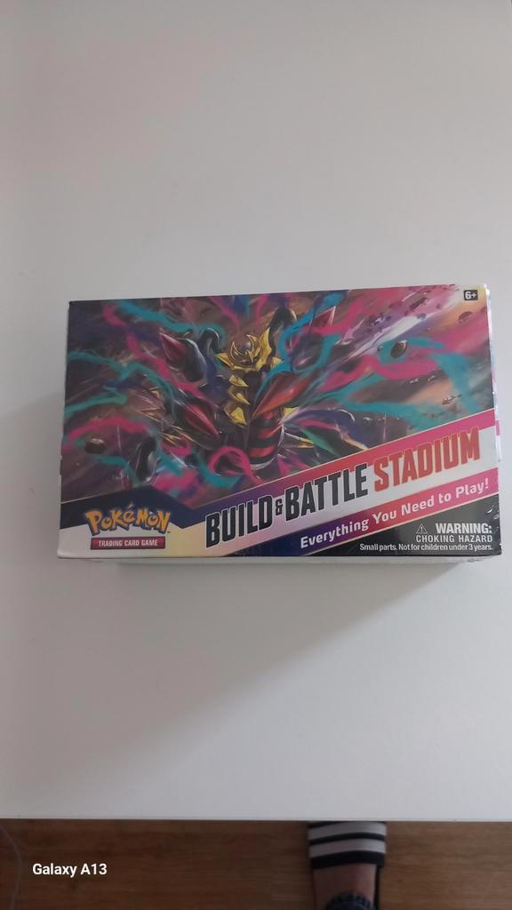 Pokemonkaarten, Hobby en Vrije tijd, Verzamelkaartspellen | Pokémon, Zo goed als nieuw, Boosterbox, Ophalen
