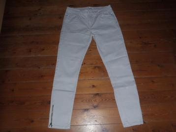 beige broek maat 42 - Esprit beschikbaar voor biedingen