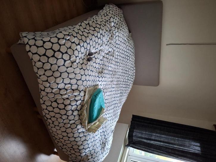 bed, Huis en Inrichting, Slaapkamer | Bedden, Zo goed als nieuw, Tweepersoons, 160 cm, 200 cm, Stof, Grijs, Ophalen