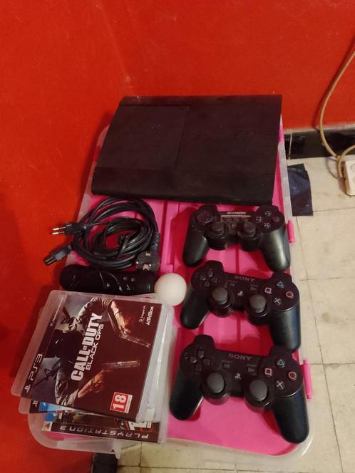 Ps3 slim 500gb met controllers en 4 games, Games en Spelcomputers, Spelcomputers | Sony PlayStation 3, Zo goed als nieuw, Slim