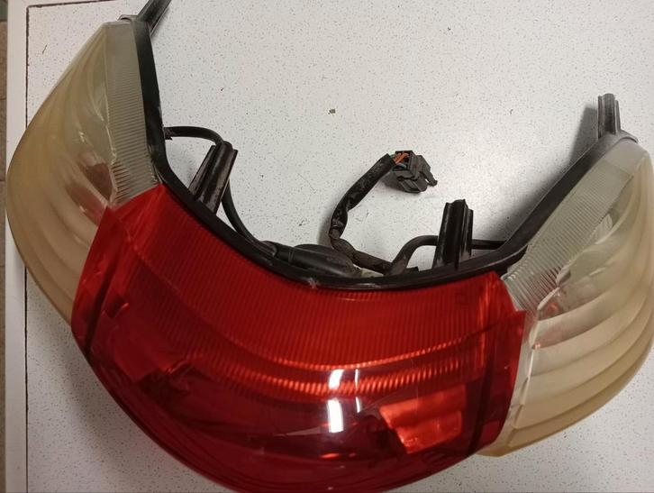 Diverse onderdelen voor scooter HONDA PS 125 jaar 2010, Fietsen en Brommers, Brommeronderdelen | Scooters, Gebruikt, Honda, Zadel