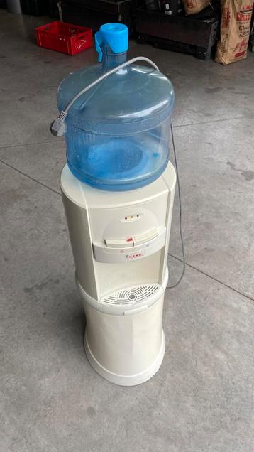 Waterkoeler beschikbaar voor biedingen