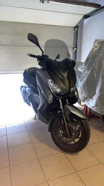 Yamaha xmax 400  beschikbaar voor biedingen