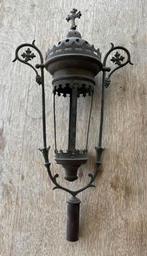 Antieke processielantaarn, Ophalen