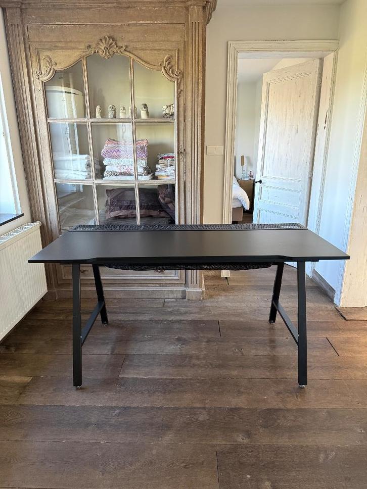 Gamingbureau, Huis en Inrichting, Bureaus, Nieuw, Bureau, In hoogte verstelbaar, Ophalen